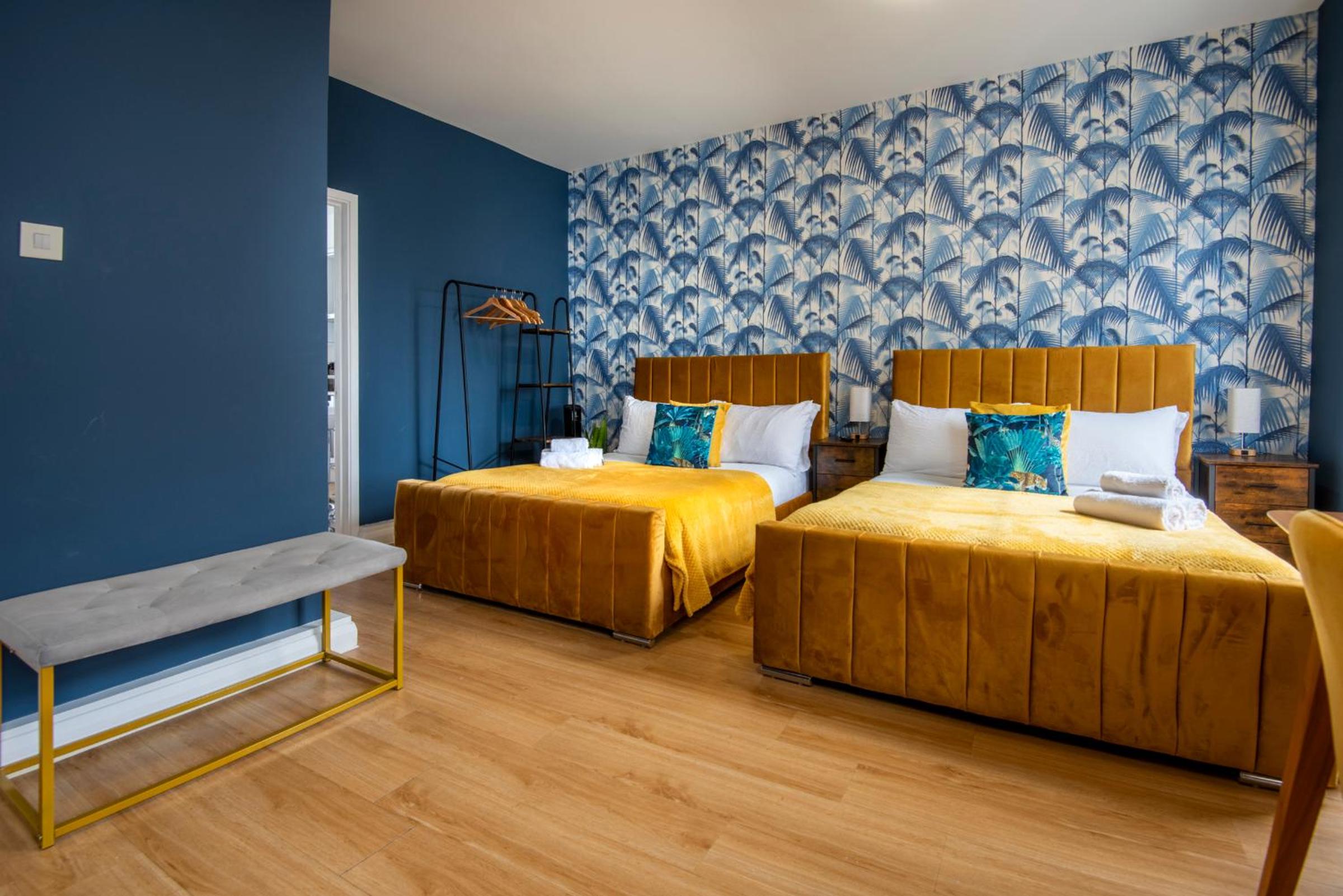 Adorable, Comfy Flat Walk Paddington/Elizabeth Stn
