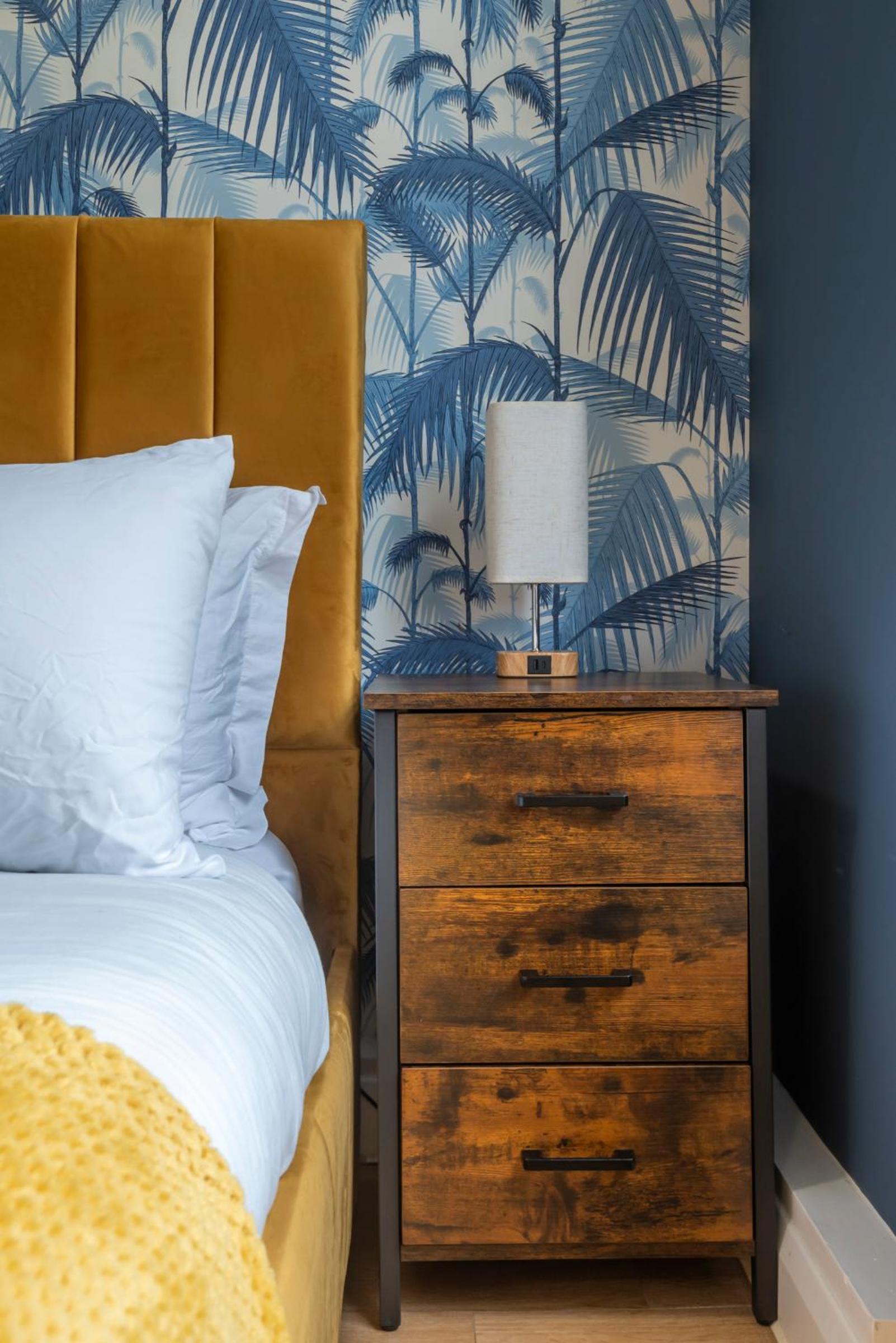 Adorable, Comfy Flat Walk Paddington/Elizabeth Stn