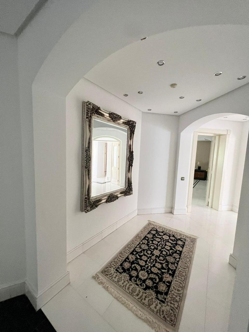 3 bedroom apartment on the waterfront Puerto Banus Marbella