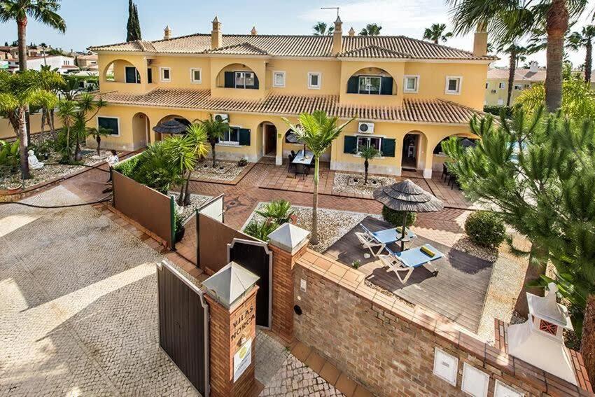 Villa Norcas Grande - Central - Heat pool game room
