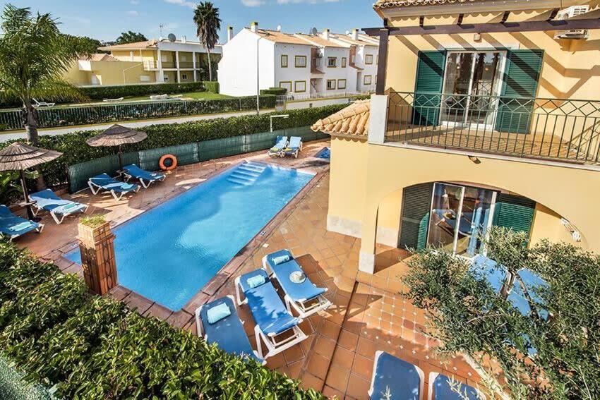 Villa Norcas Grande - Central - Heat pool game room