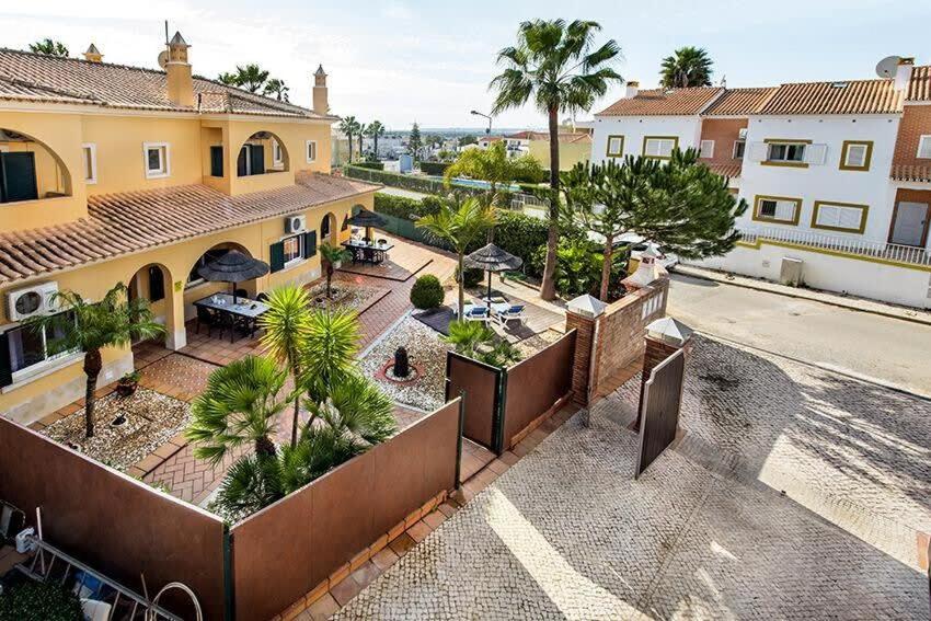 Villa Norcas Grande - Central - Heat pool game room