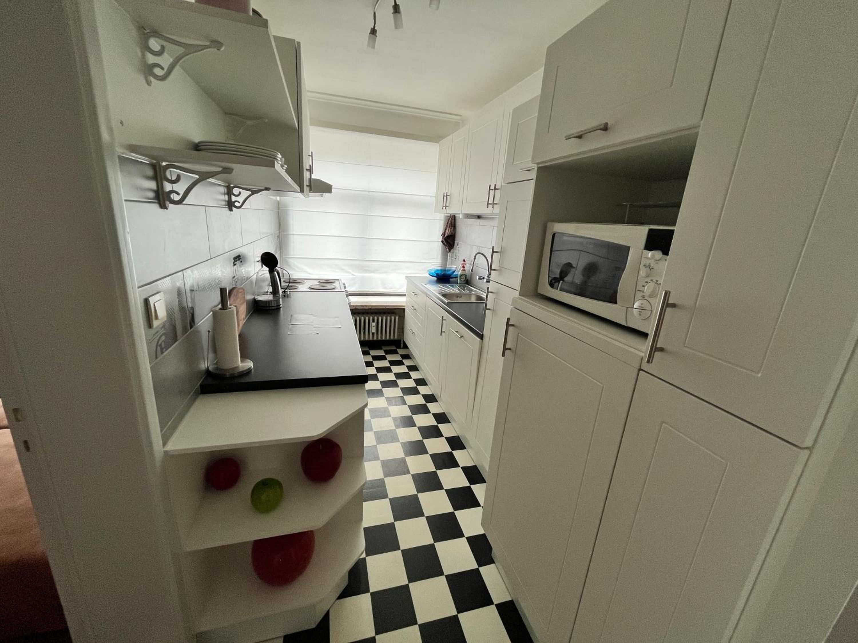 Spacious 2 Bedroom App in the Center with Balcony