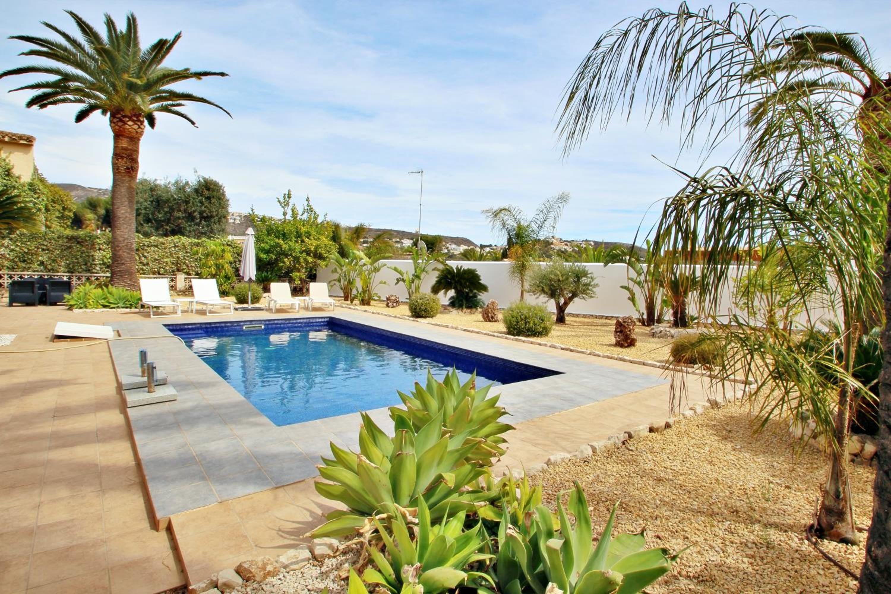 Golondrina - panoramic hillside holiday house in Moraira view 4