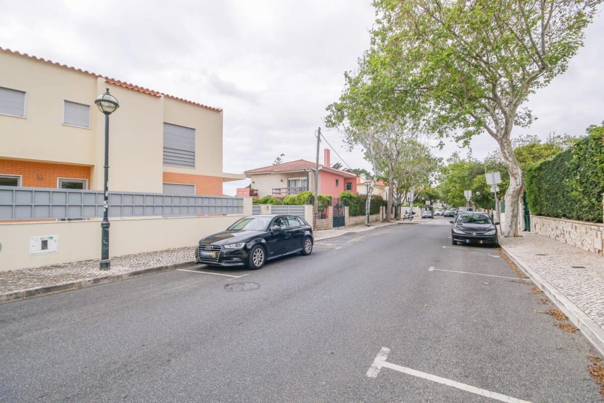 Admiral House Estoril view 2