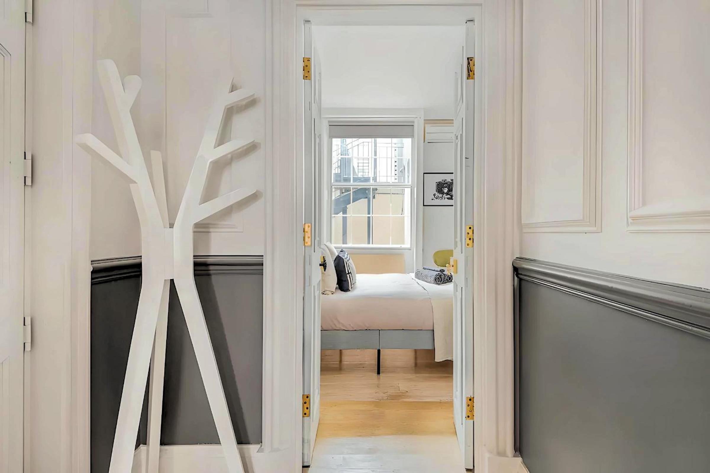 Welcome London - Stay at The Piazza!