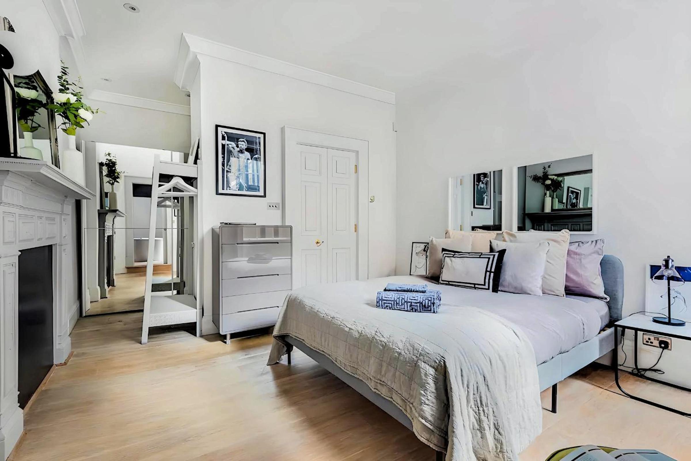 Welcome London - Stay at The Piazza!