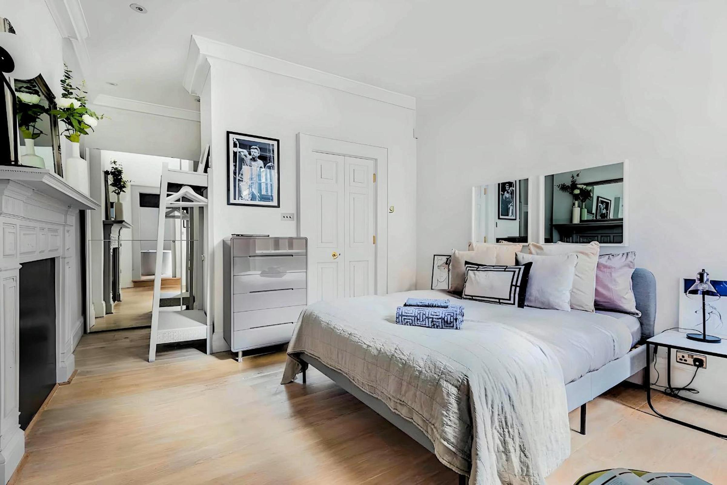Welcome London - Stay at The Piazza!