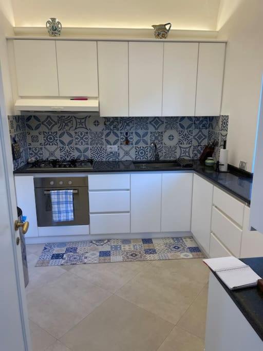 Casa Nellina en Capri — kitchen