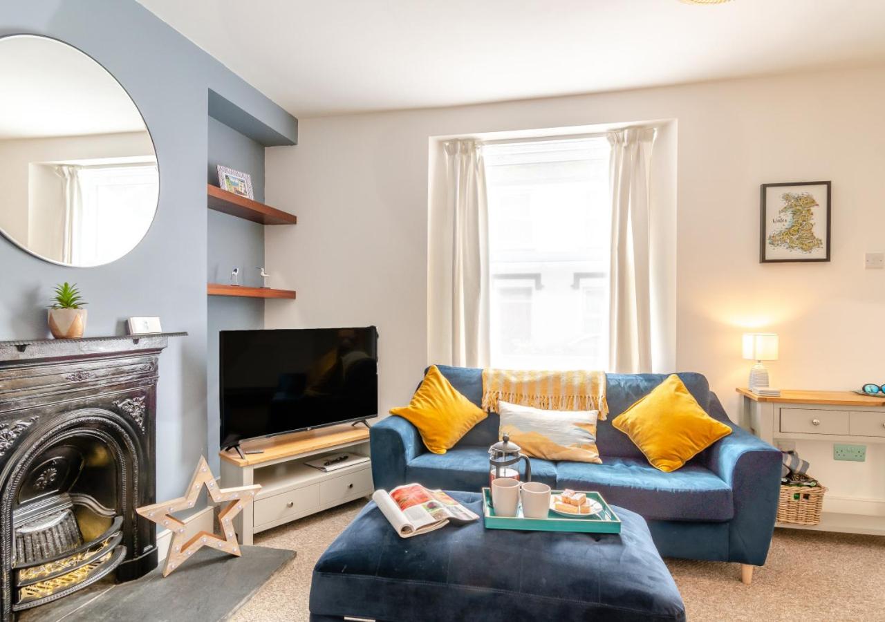 2 Bed in Tenby oc-pw1031