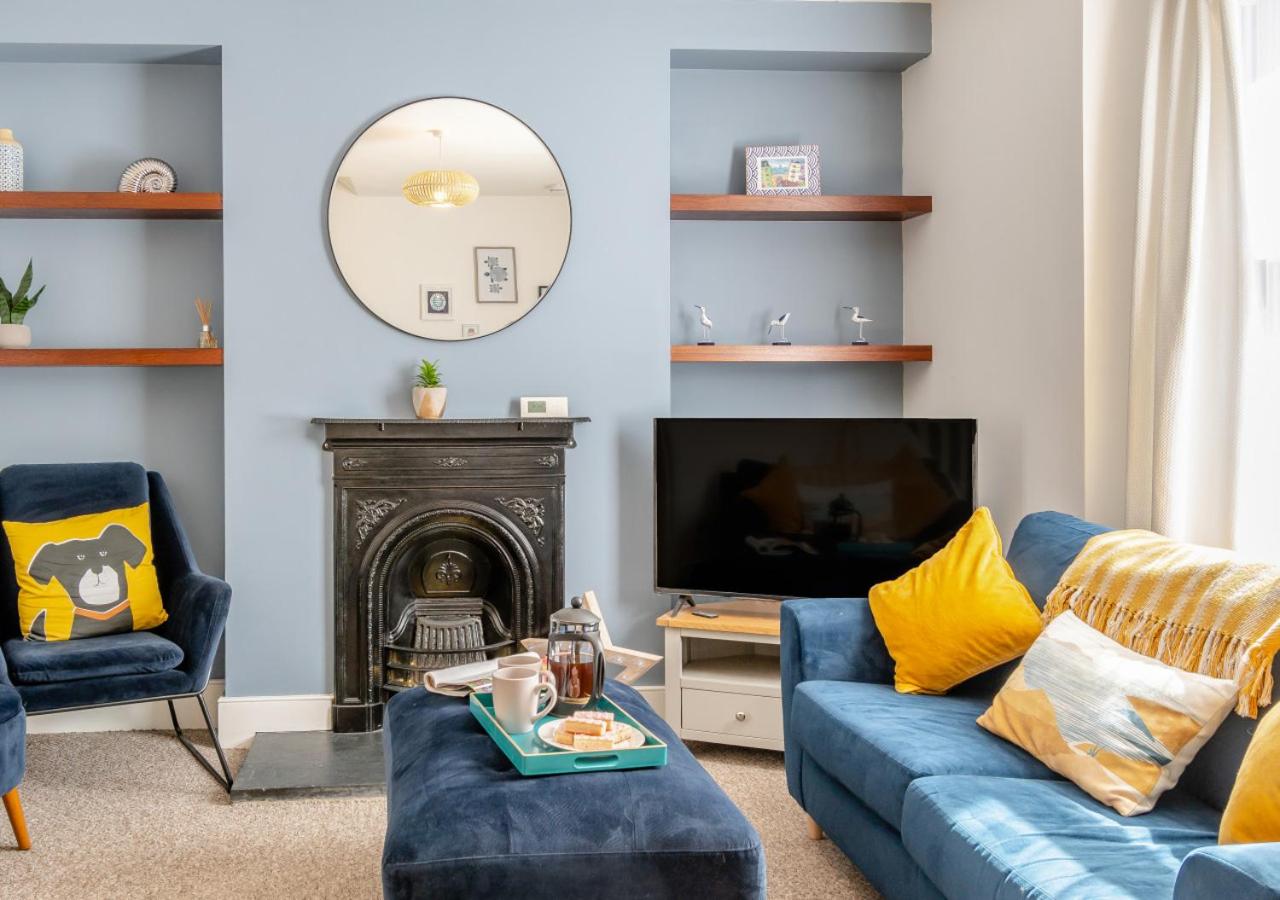 2 Bed in Tenby oc-pw1031