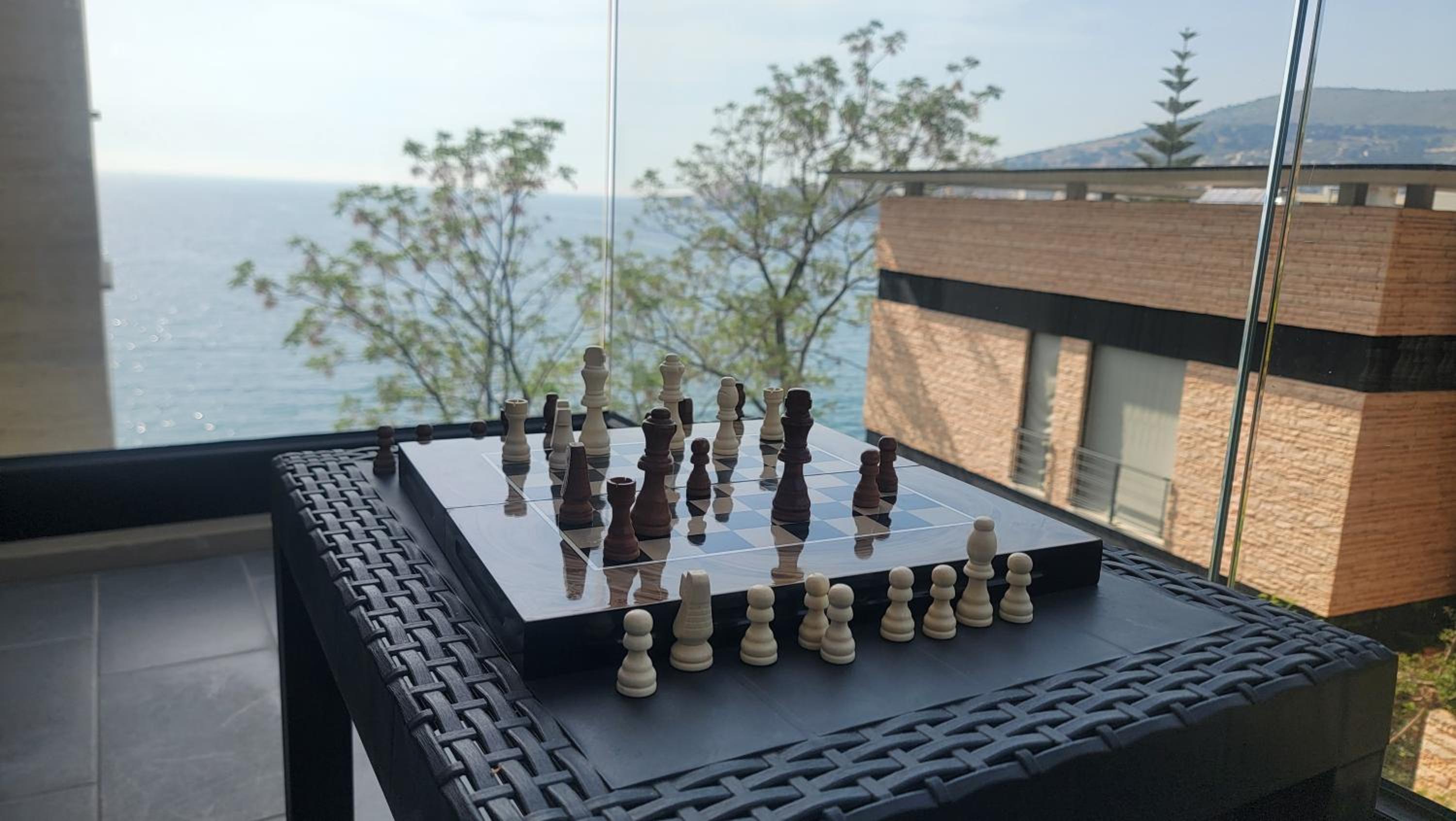 2F Saranda Apartment