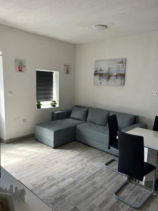 Apartman Kastel