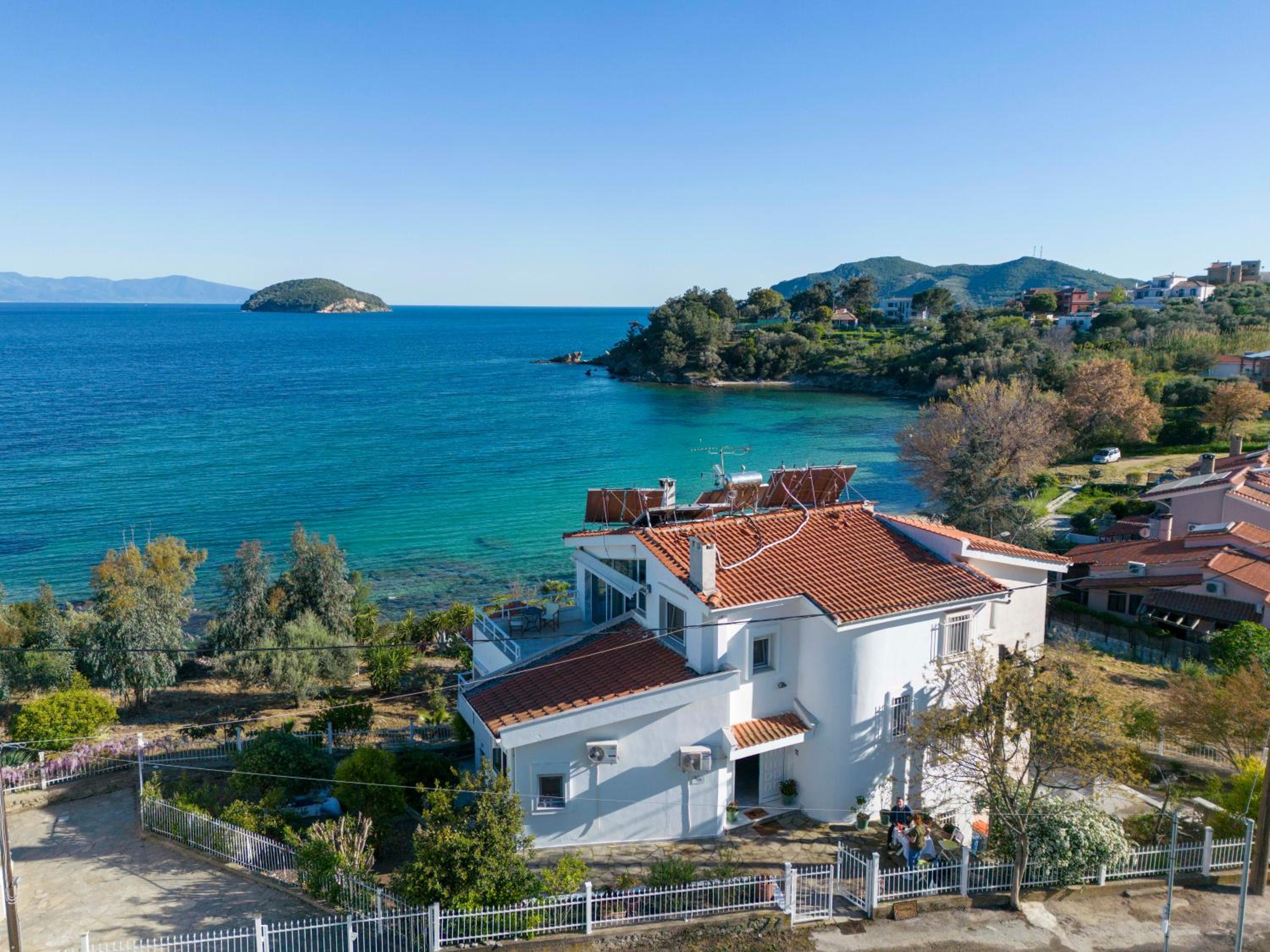Villa just on the sea 1
