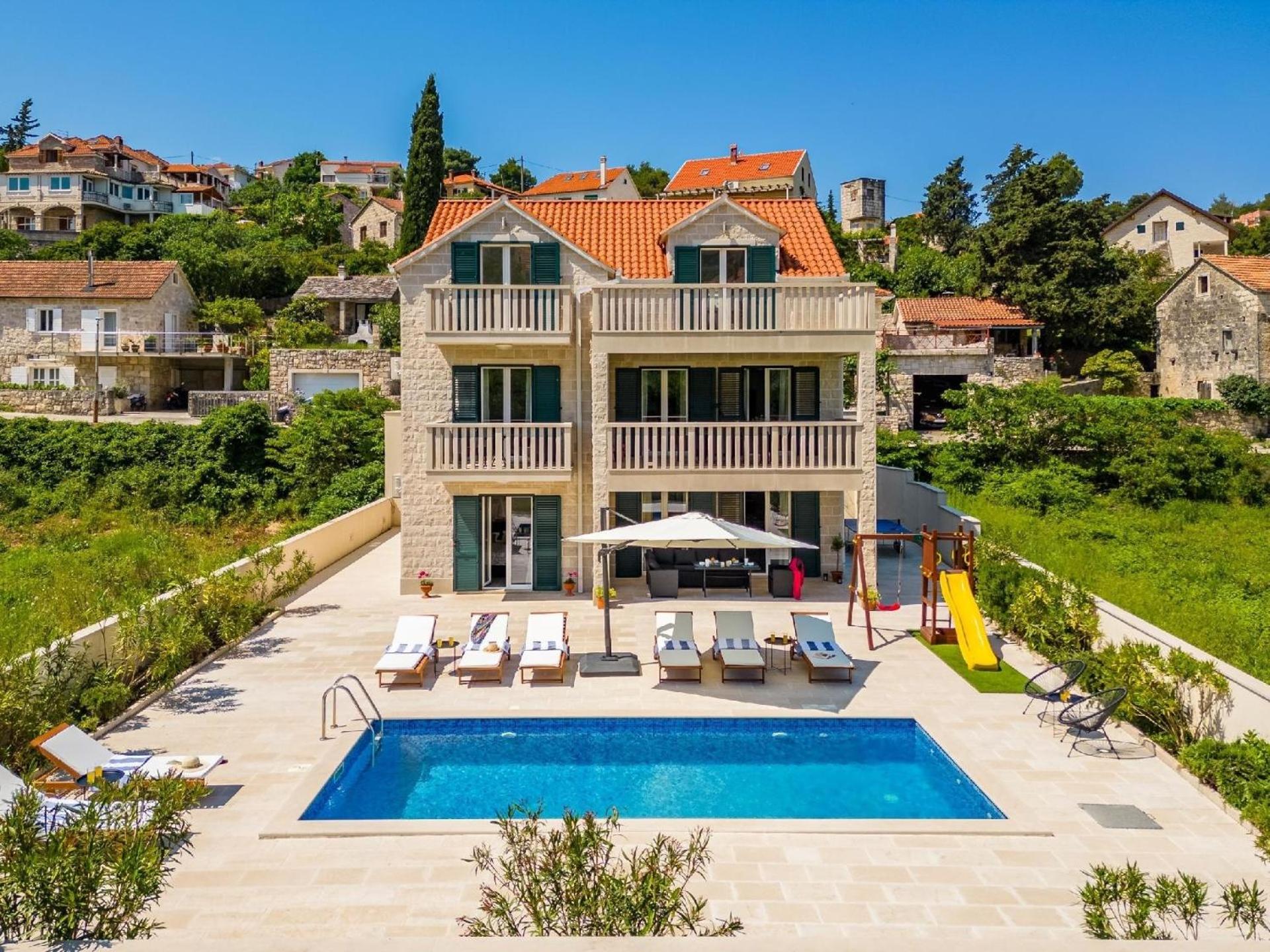 Ferienhaus für 16 Personen in Splitska, Dalmatien view 2