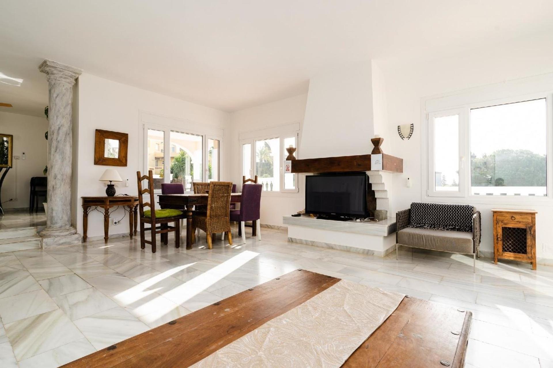 Ferienhaus für 14 Personen ca 500 qm in Las Chapas, Andalusien Costa del Sol view 2