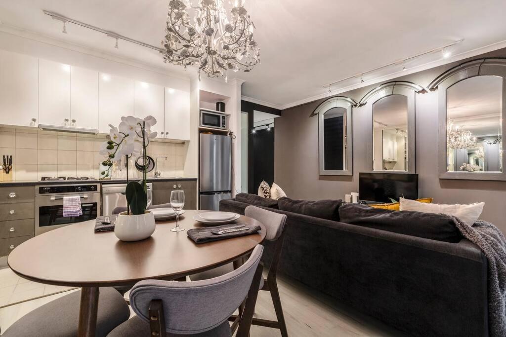 Luxury Suite On Flinders Lane