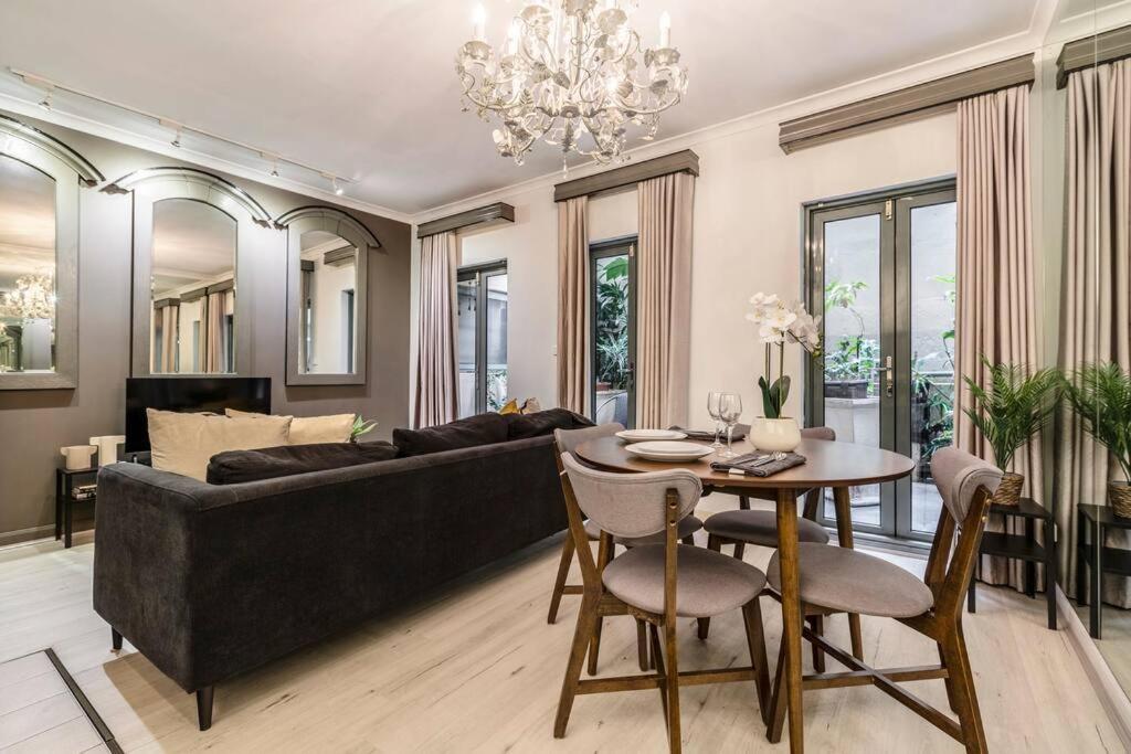 Luxury Suite On Flinders Lane