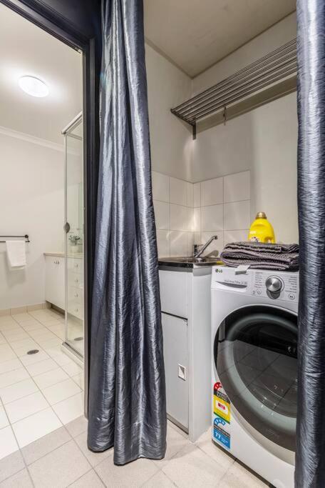 Luxury Suite On Flinders Lane