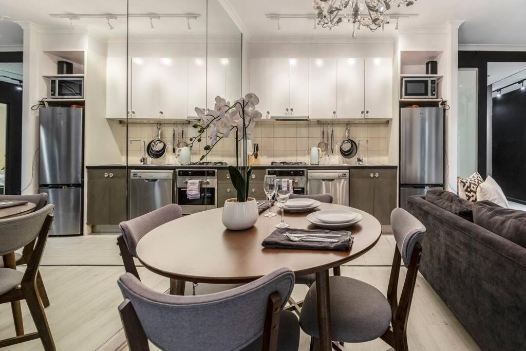 Luxury Suite On Flinders Lane