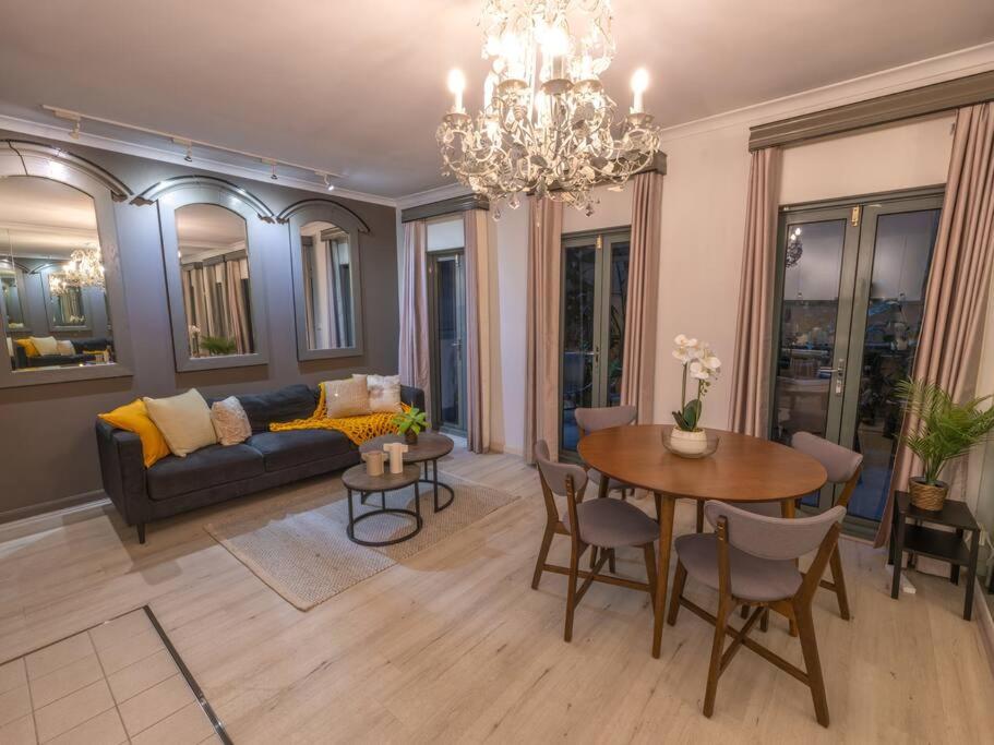 Luxury Suite On Flinders Lane