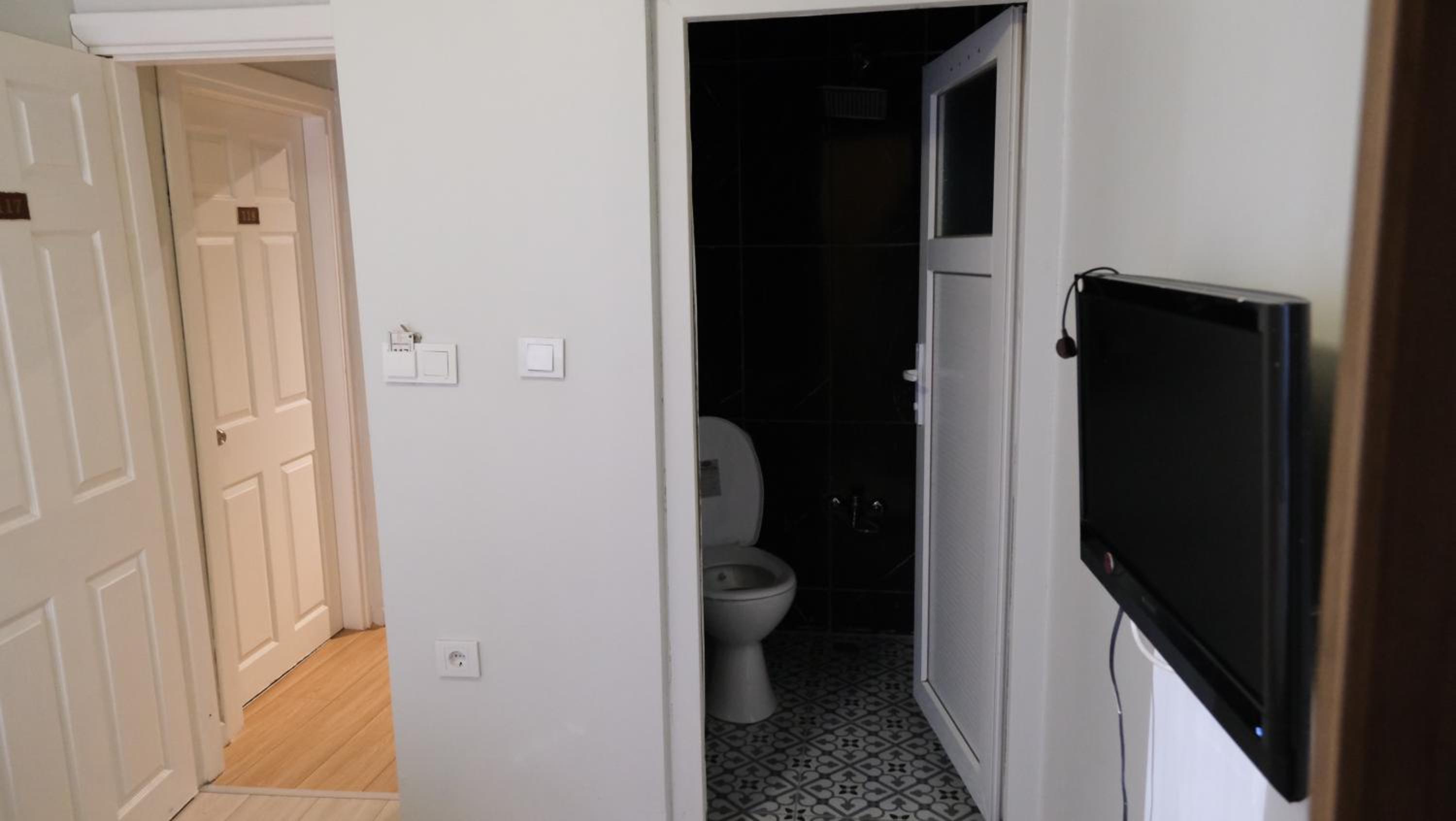 Simon Hotel - Image 10