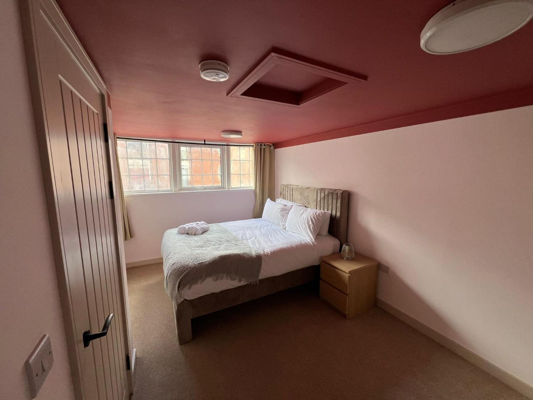 Newly Renovated Medway with FREE PARKING by Prescott Apartments view 3