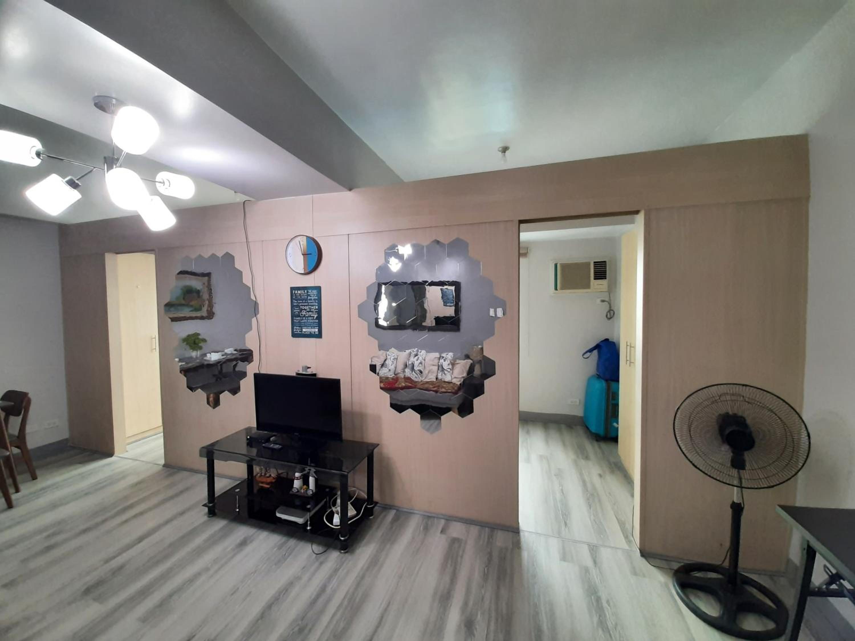 CONDO UNIT SM NORTH Grass Residences Tower 2 view 3