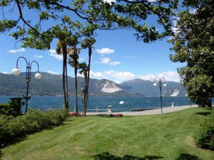 Appartamenti vicino al lago con bikeparking view 5