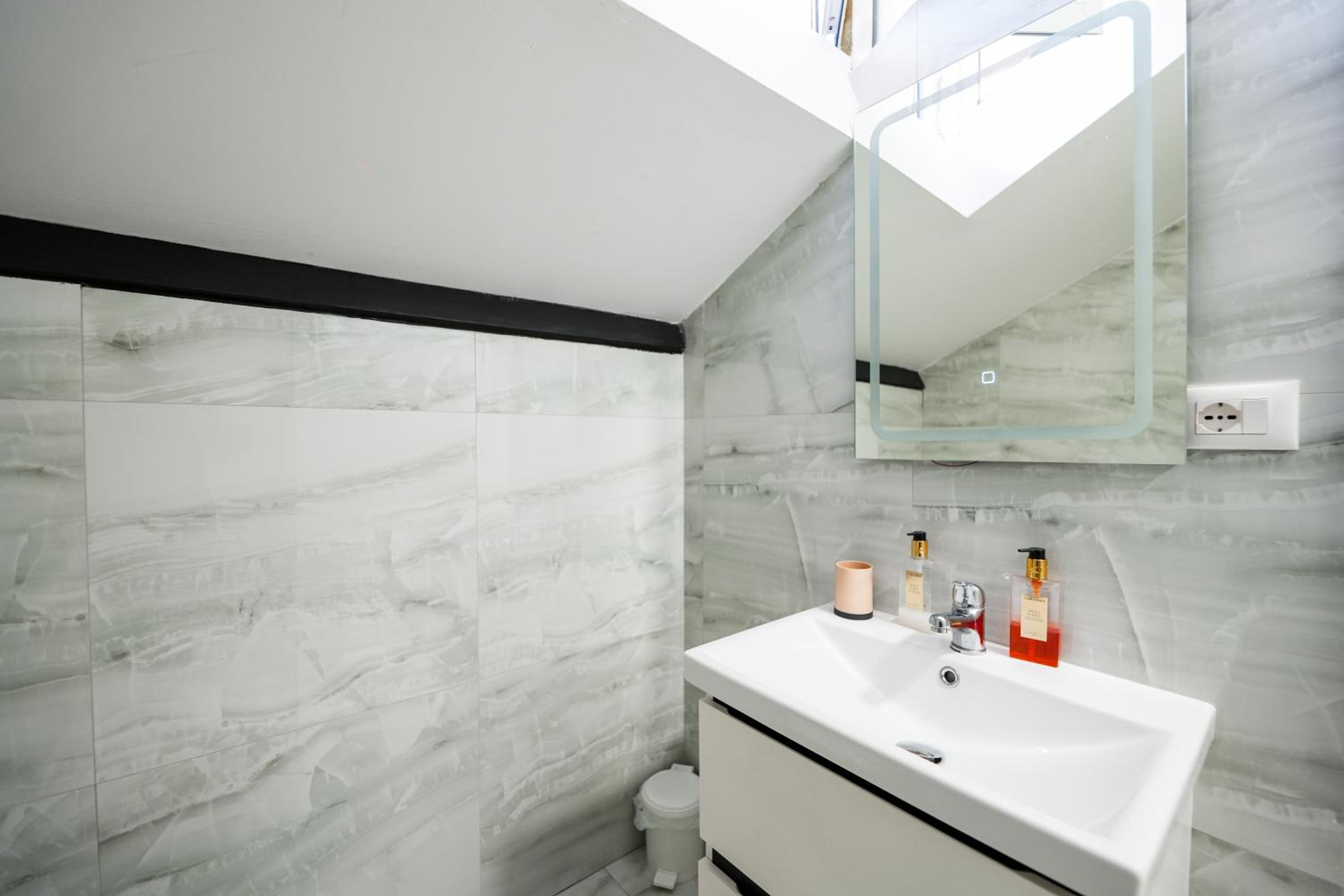 City Center Hideout - Studio Apartment