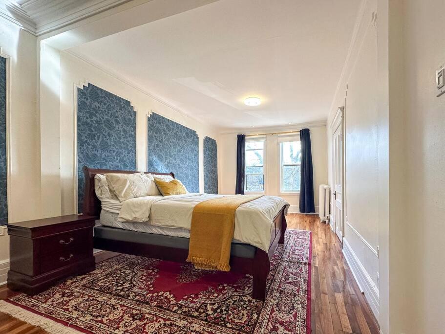 Vast & Stylish in heart of Plateau w Private Parking