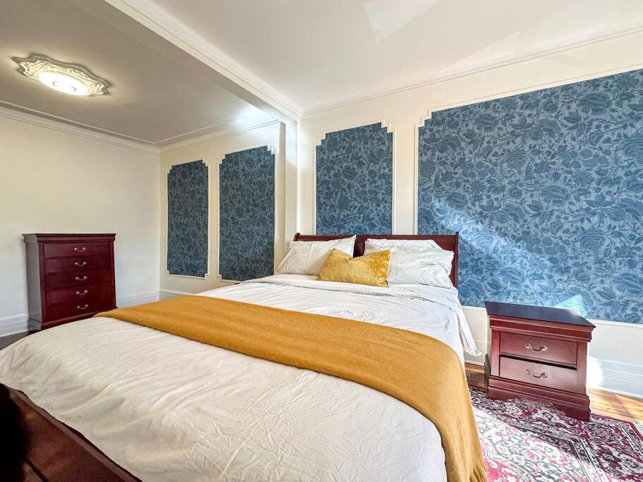 Vast & Stylish in heart of Plateau w Private Parking