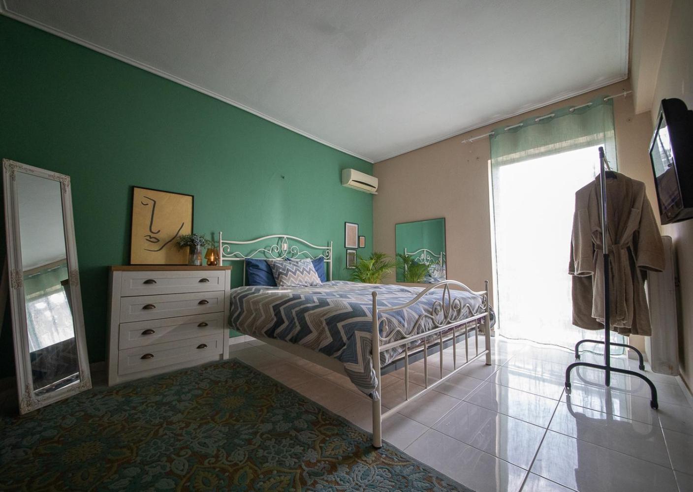 Like Home en Kalamata — bedroom