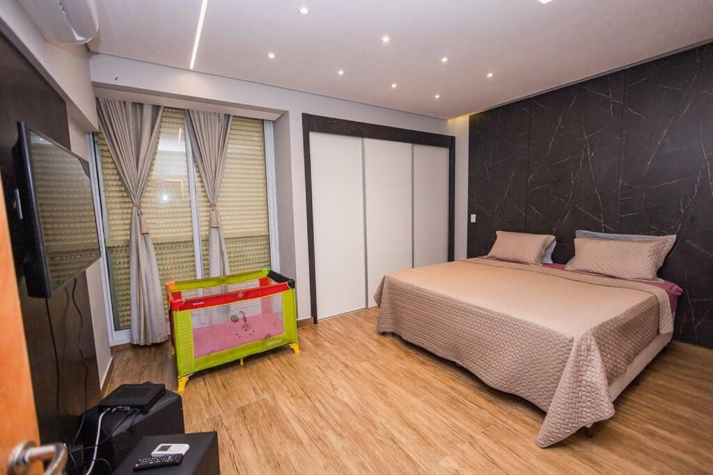 Apartamento pe na areia nas pitangueiras