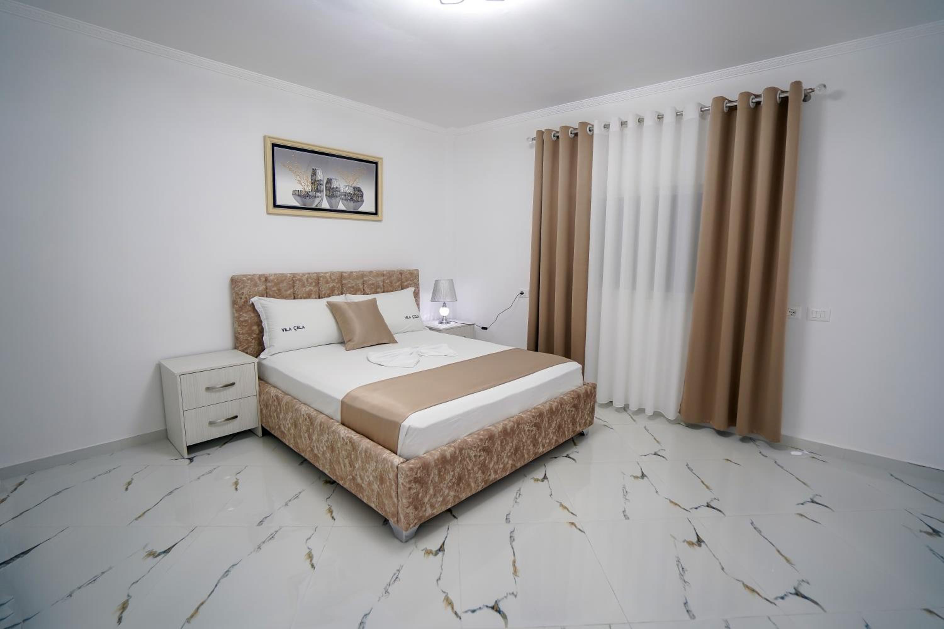 Vila Cela Rental Apartment