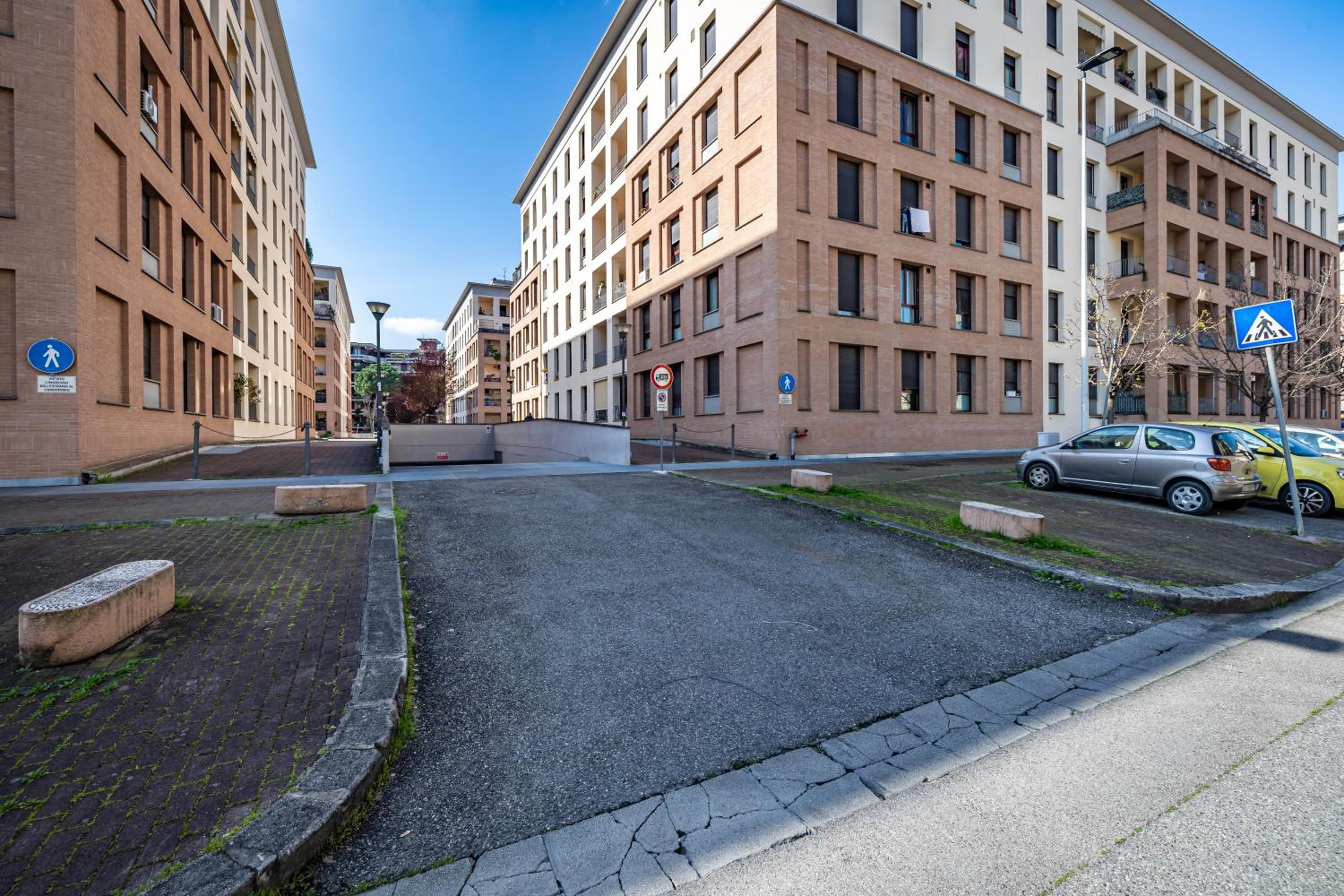 YiD quiet apartment with parking
