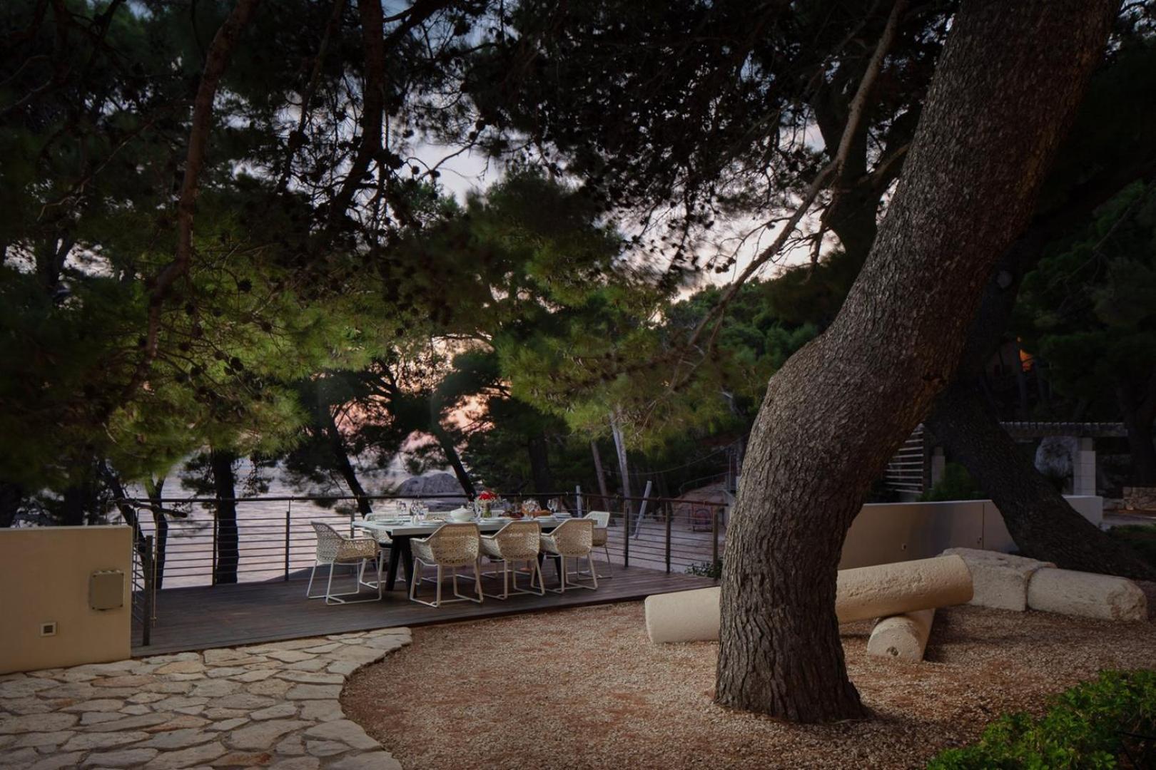 Luxury beachfront Villa Sea Palace with pool & spa near Omiš view 3
