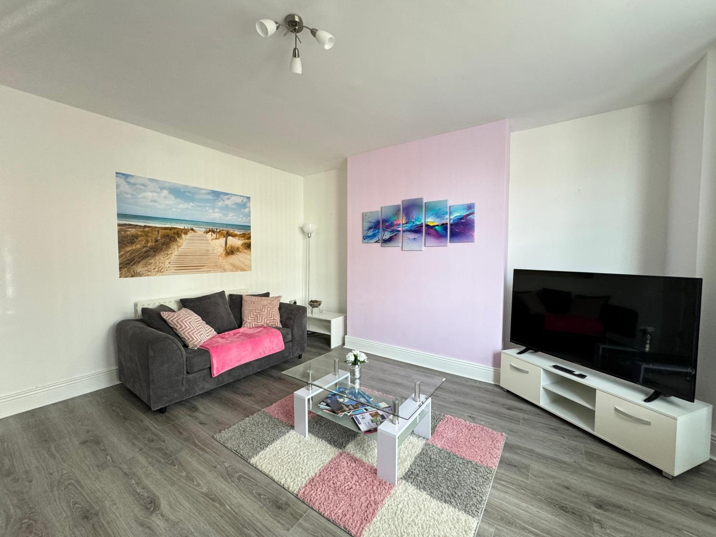 Marine Apartment Whitley Bay Seaside Location Free Onsite Parking view 3