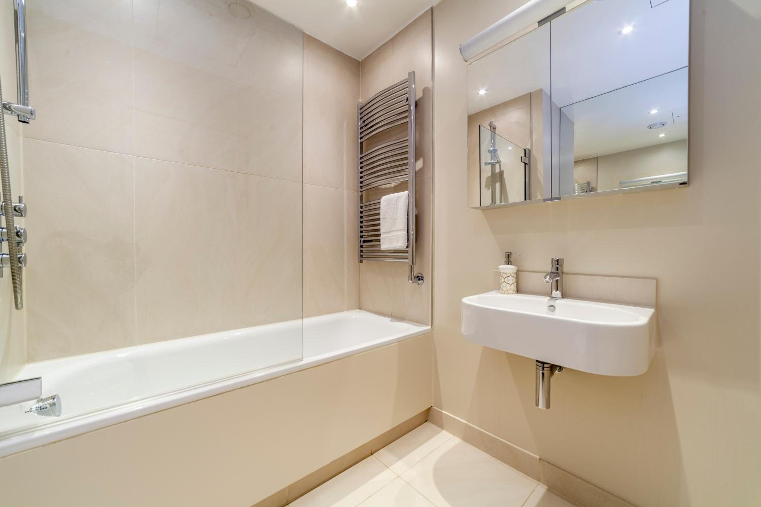 Elegant 1BR flat in Prime Mayfair I Smarthost