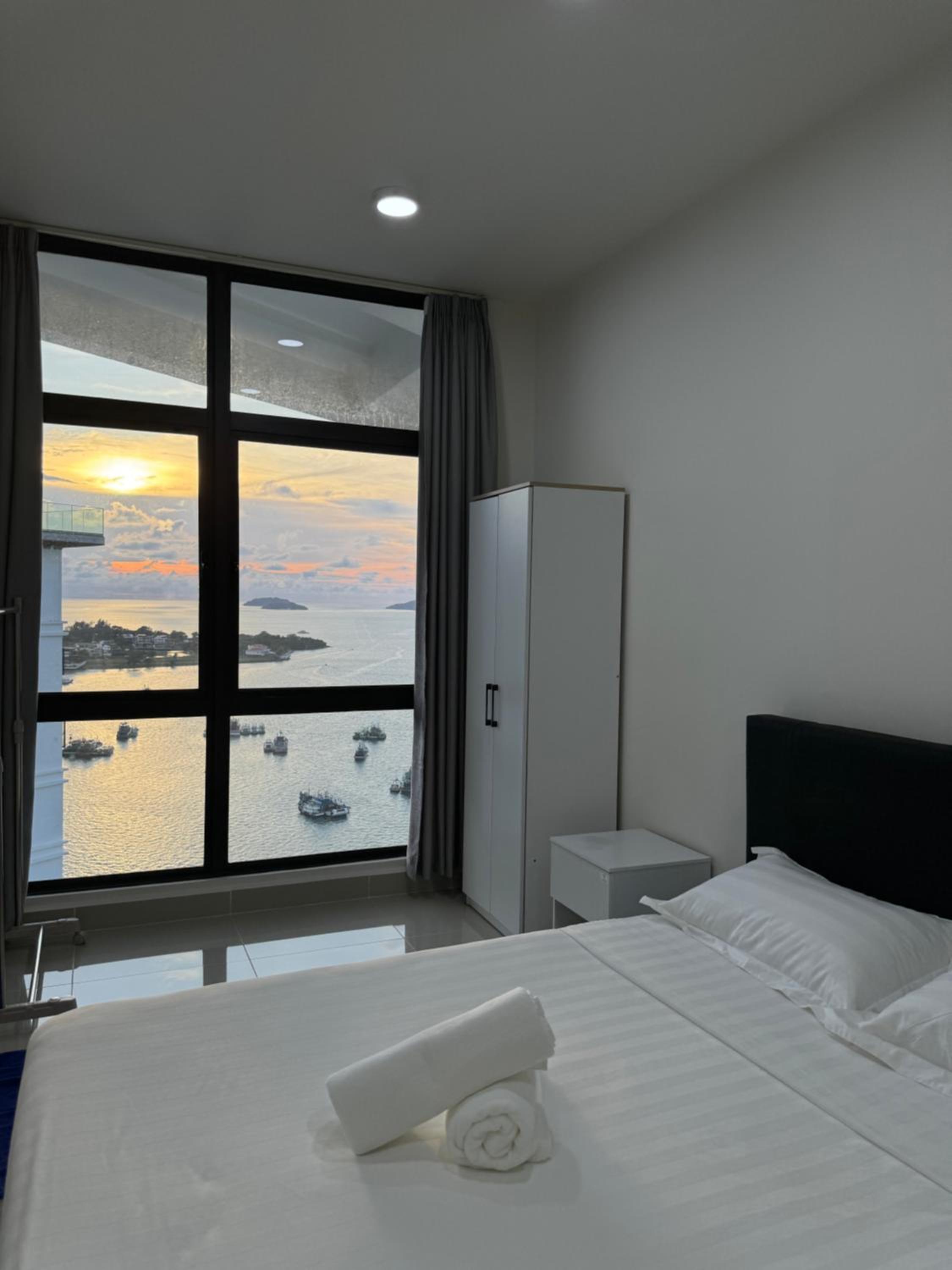 The Shore Kota Kinabalu City Centre Sea View by Summerset Heavenz photo 4