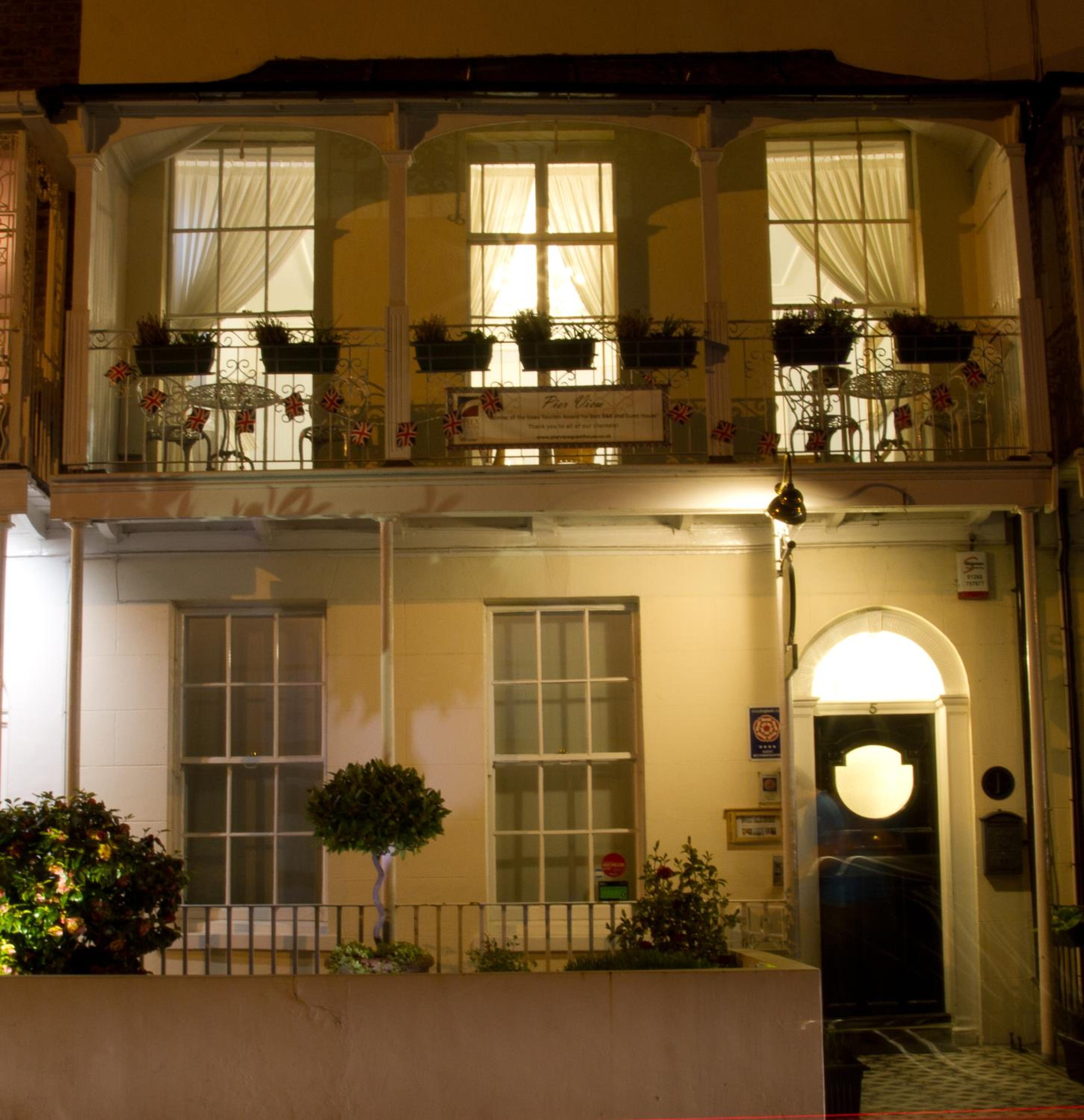 Photo 43