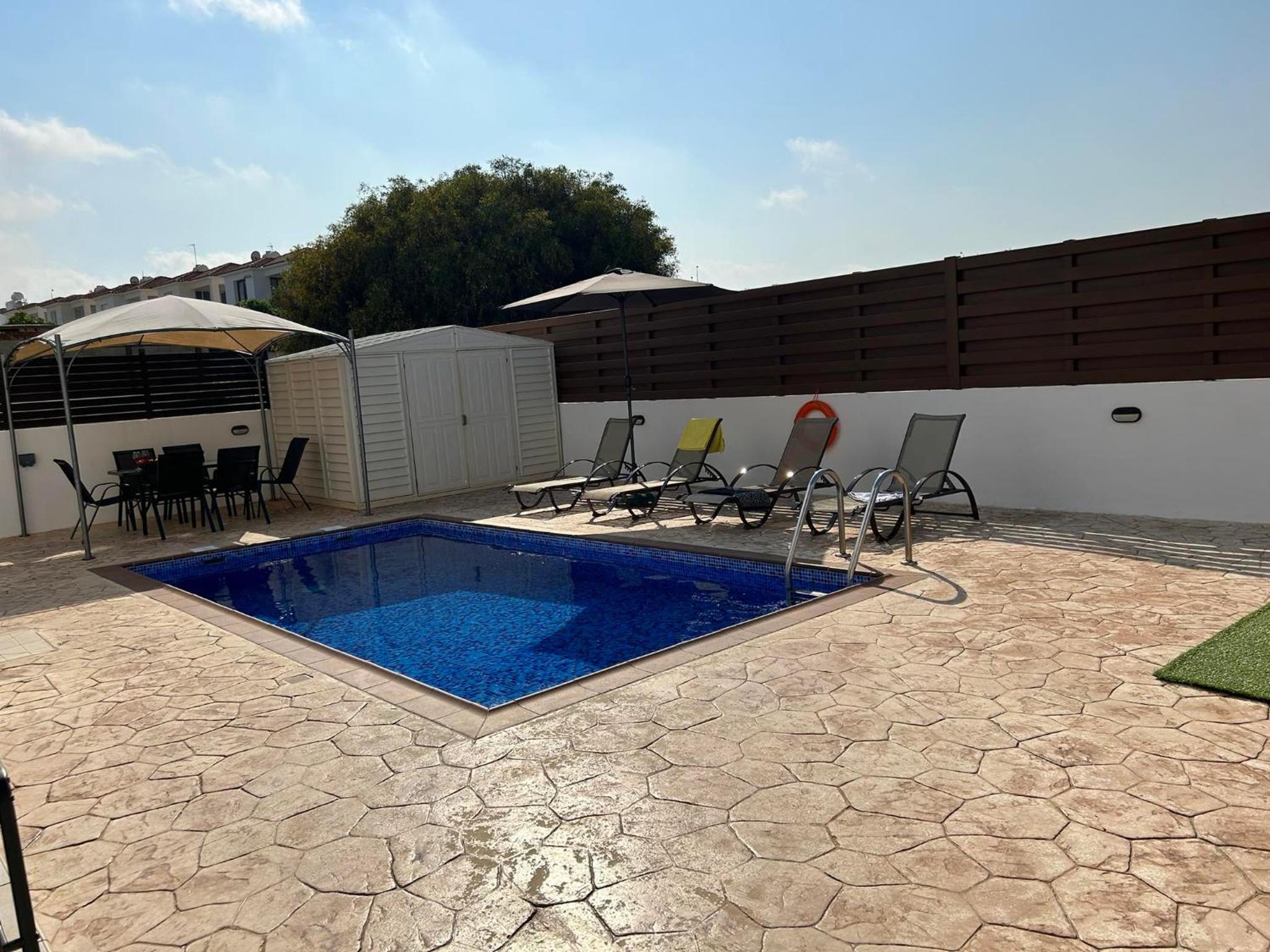 DAFNI VILLA BY PANN