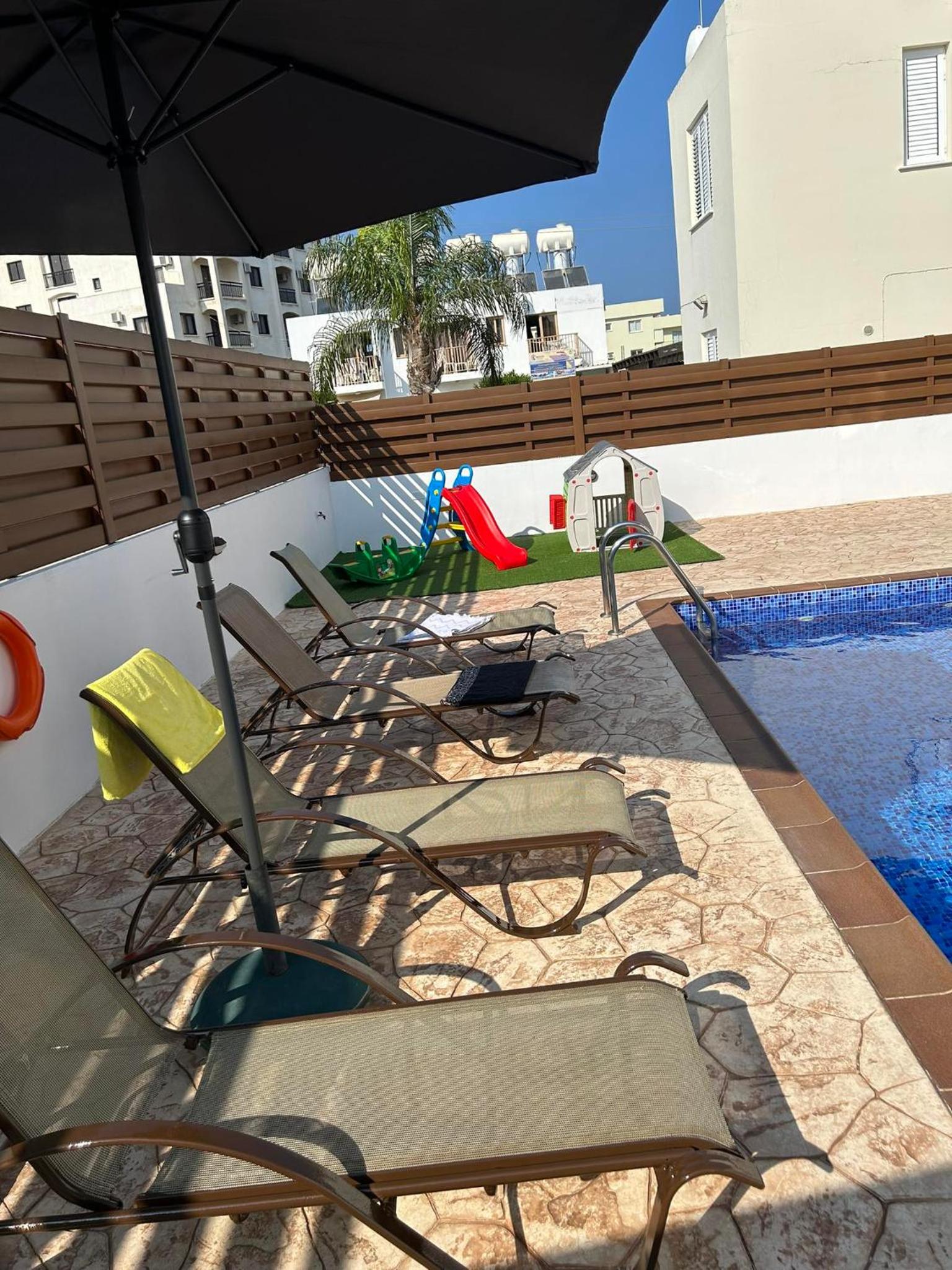 DAFNI VILLA BY PANN