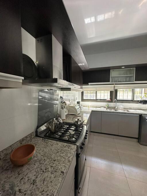 Casa moderna en Lujan de Cuyo 4Pax - by Inside
