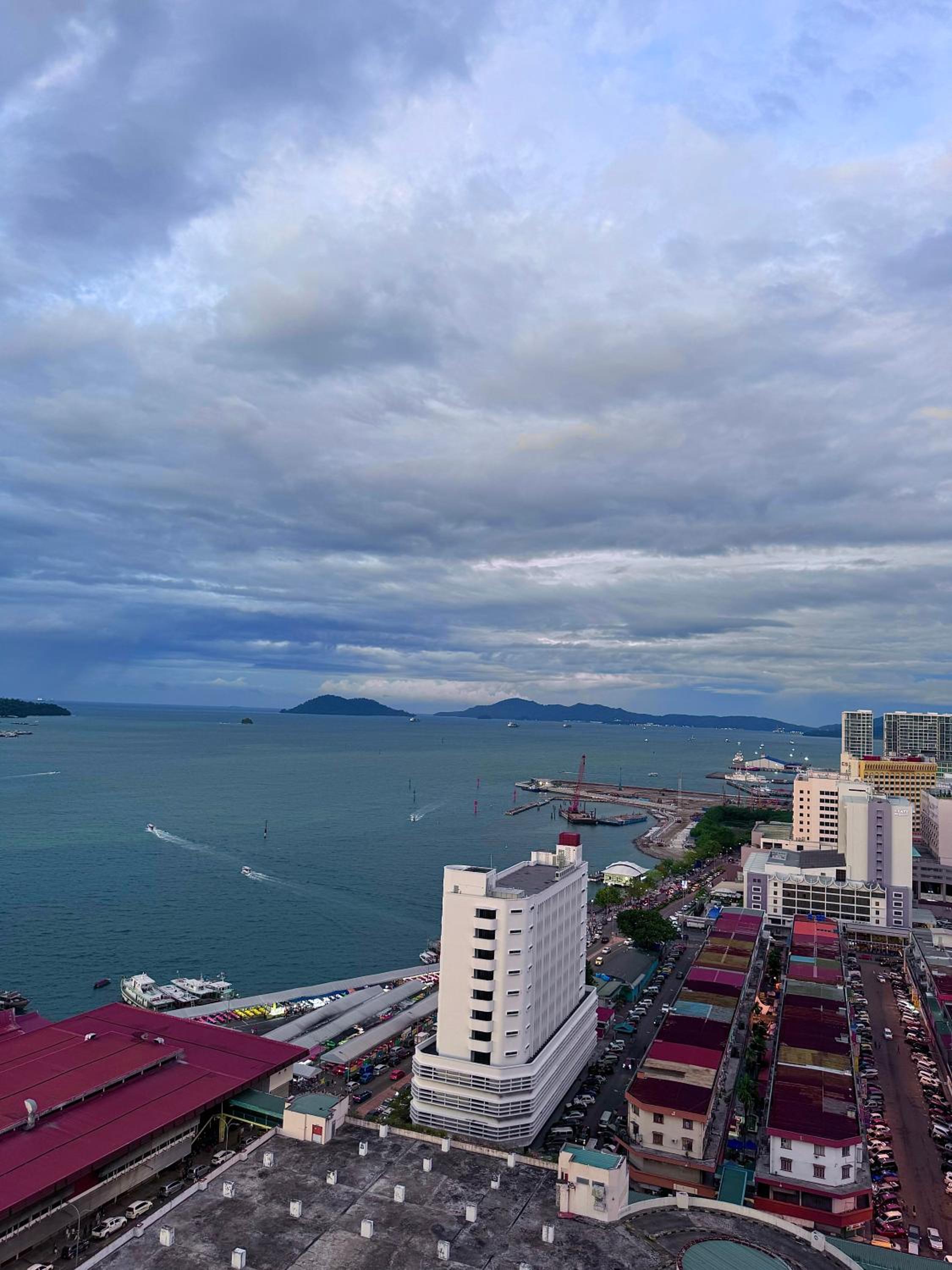 The Shore Kota Kinabalu City Centre Sea View by Summerset Heavenz