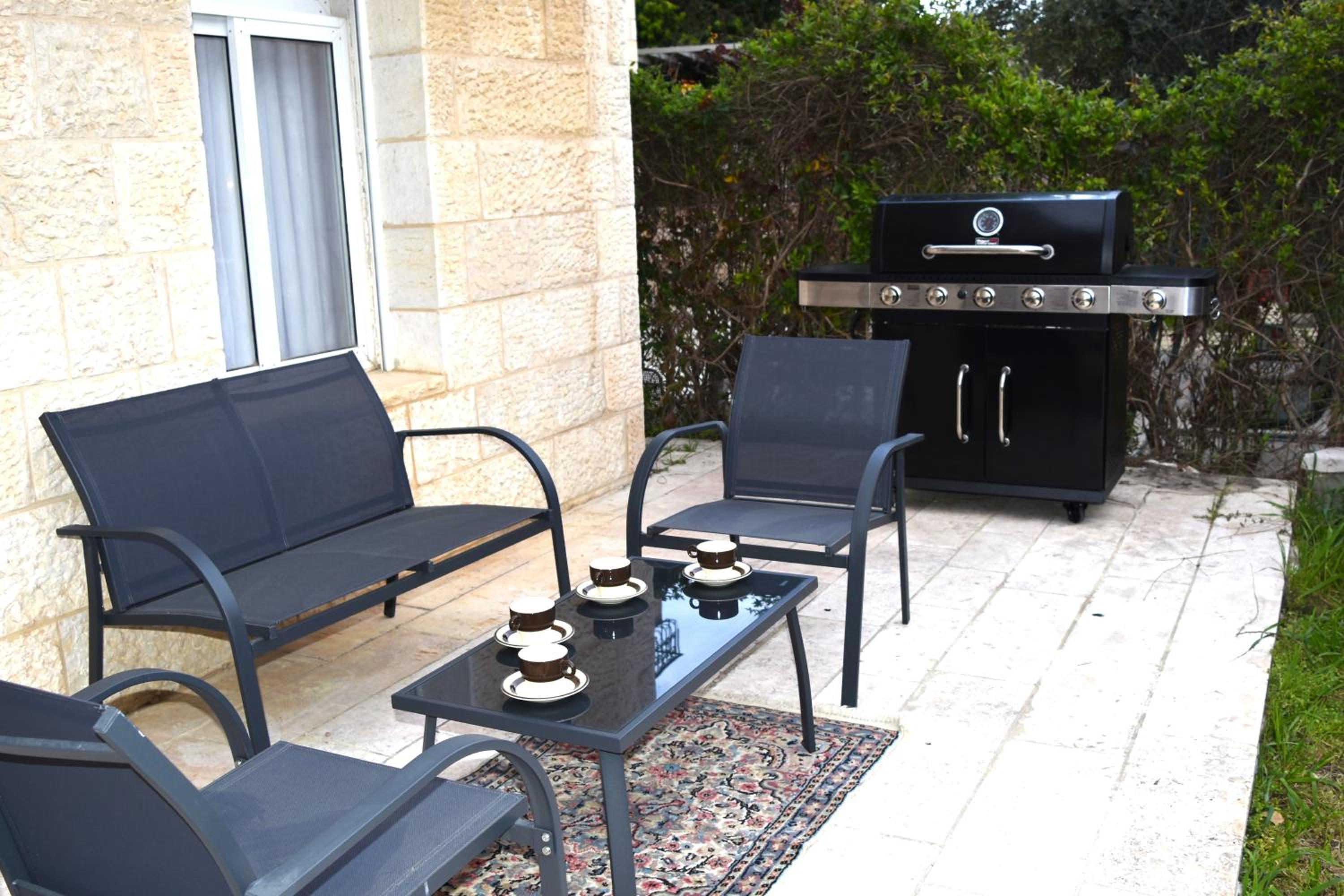 Exclusive Jerusalem Villa view 5