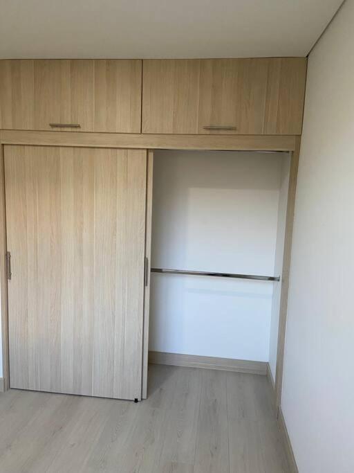 Wonderful Apt in Camino Verde Envigado just a 10 minutes of Poblado Medellin