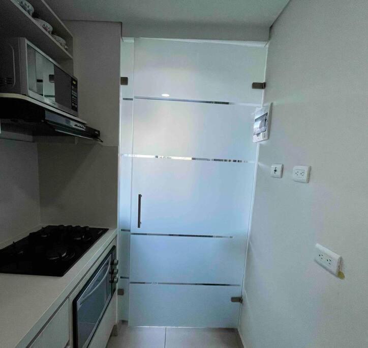 Wonderful Apt in Camino Verde Envigado just a 10 minutes of Poblado Medellin