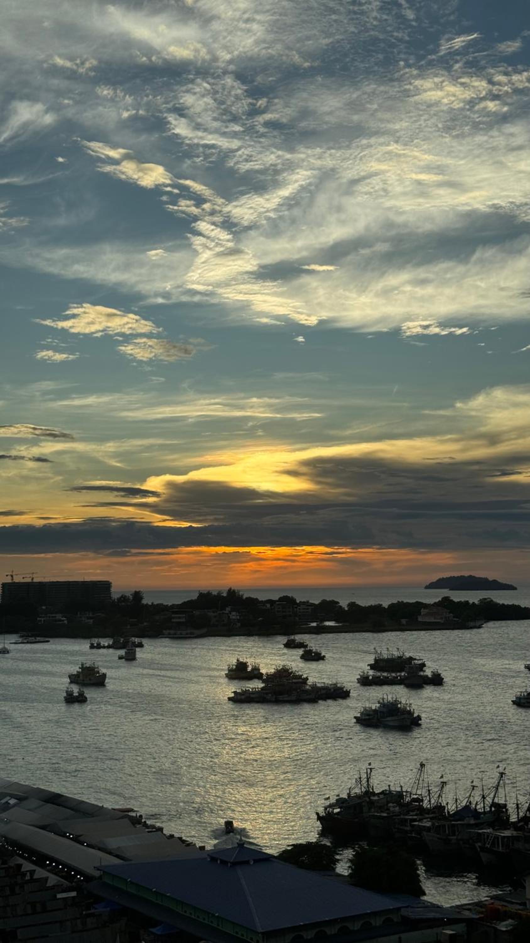 The Shore Kota Kinabalu City Centre Sea View by Summerset Heavenz