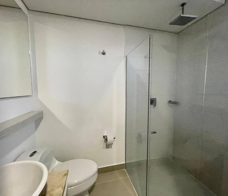 Wonderful Apt in Camino Verde Envigado just a 10 minutes of Poblado Medellin